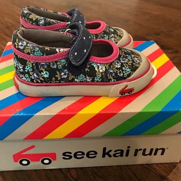 See Kai Run Girls' Marie Sneaker, Navy/Berry, 4 M | NWOB - Picture 6 of 8